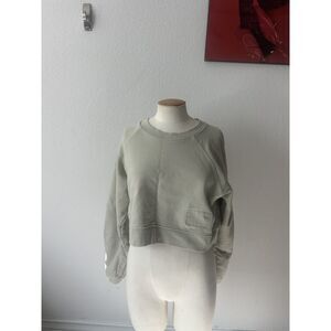 Daily Drills Reversible Green Women's Cropped Sweater